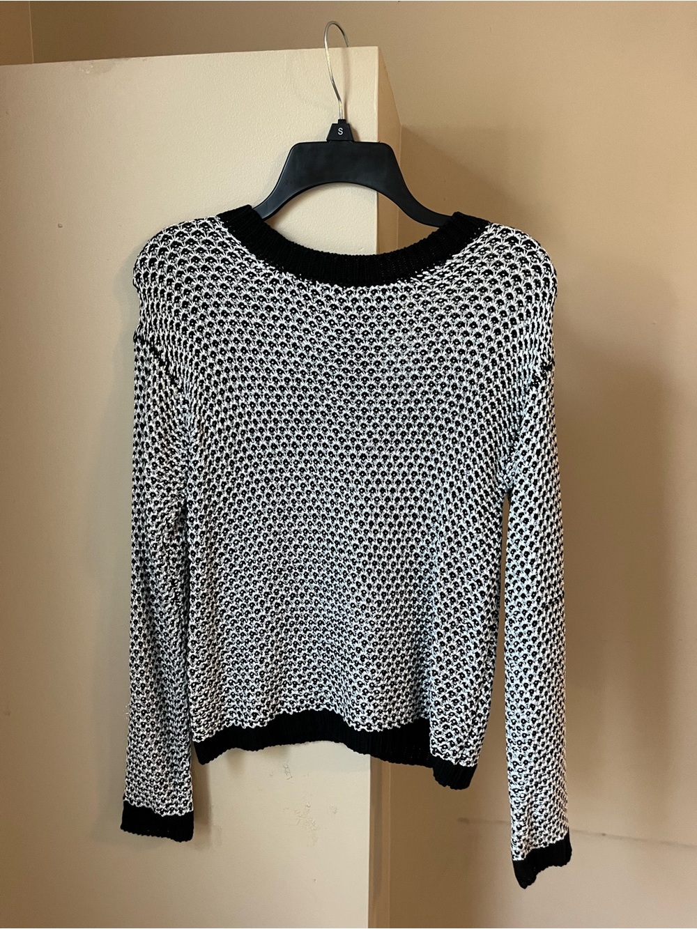 BRAND NEW Women’s Sweater